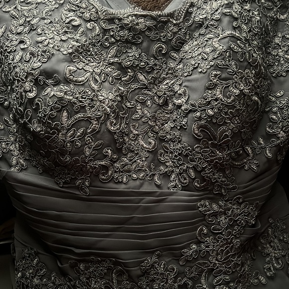 Formal Evening Gown - Picture 5 of 5